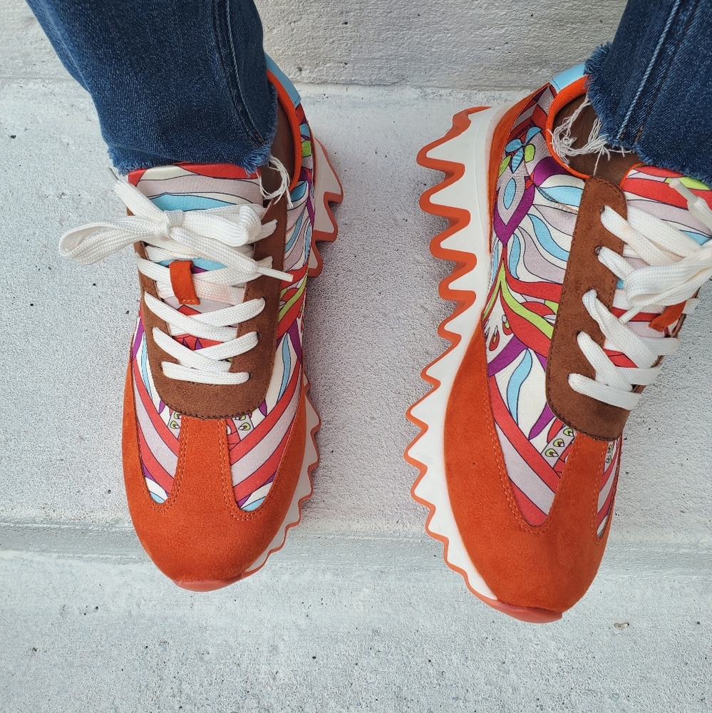 Sneakers - Picture 3 of 5